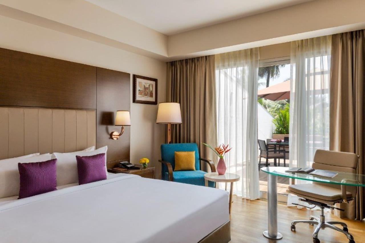 Vivanta Тривандрум Экстерьер фото A room at the hotel